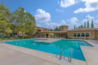 Photo #3: 221132661 Listing 