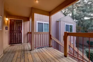 Photo #4: 221133088 Listing