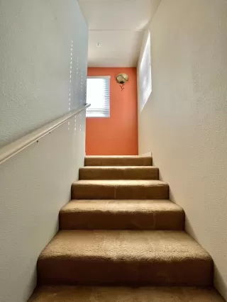 Photo #2: 221133647 Listing