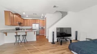 Photo #5: 221133695 Listing 