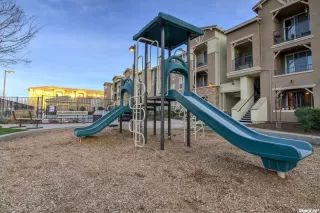 Photo #1: 221133716 Listing