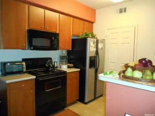 Photo #3: 221133716 Listing