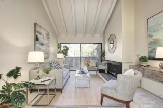 Photo #2: 221133906 Listing