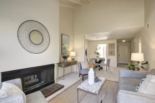 Photo #4: 221133906 Listing