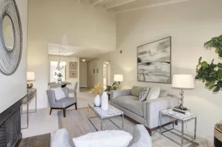 Photo #5: 221133906 Listing