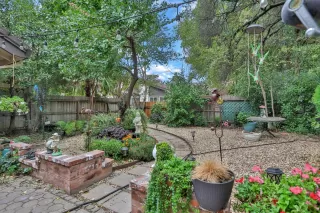 Photo #4: 221134007 Listing 