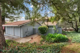 Photo #1: 221134320 Listing 