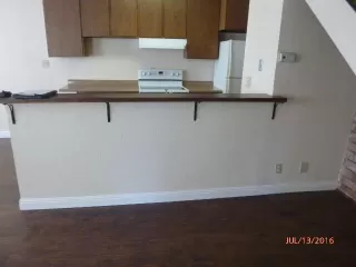 Photo #2: 221134548 Listing