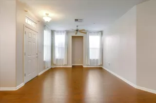 Photo #3: 221134974 Listing