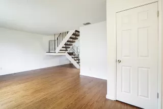 Photo #3: 221134978 Listing 