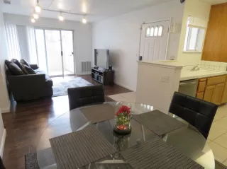 Photo #4: 221135082 Listing