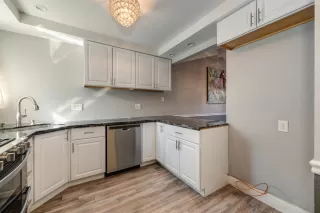Photo #1: 221135113 Listing