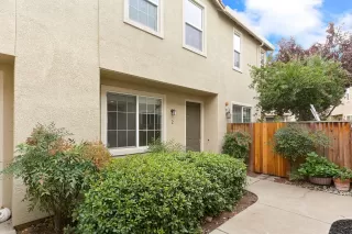 Photo #4: 221135653 Listing