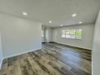 Photo #4: 221136238 Listing