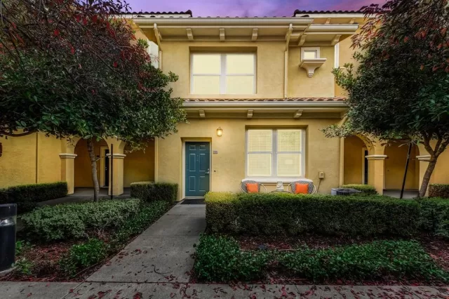 MLS: 221136567 Condo For Sale