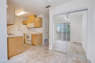 Photo #6: 221136656 Listing 