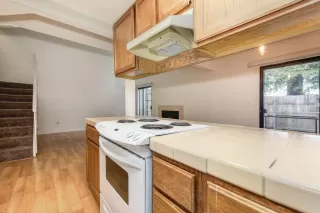 Photo #5: 221136881 Listing 