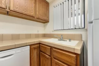 Photo #6: 221136881 Listing 