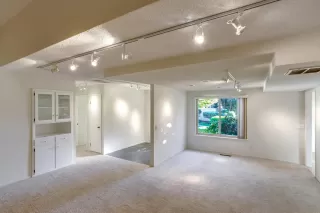 Photo #4: 221136973 Listing