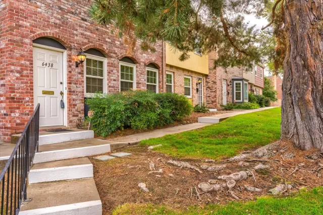 MLS: 221137190 Condo For Sale