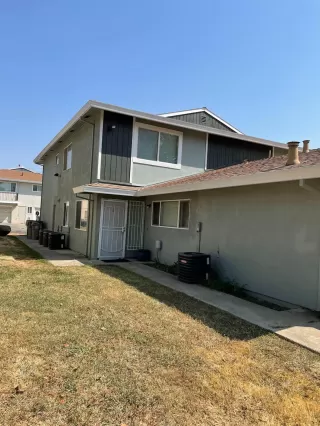 Photo #2: 221137202 Listing