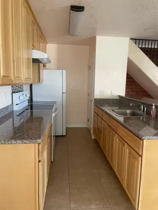 Photo #5: 221137202 Listing