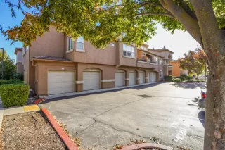 Photo #1: 221137222 Listing