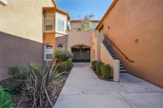 Photo #3: 221137222 Listing