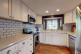 Photo #6: 221137228 Listing