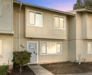 Photo #1: 221137392 Listing