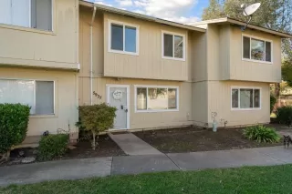 Photo #5: 221137392 Listing