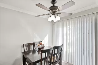 Photo #4: 221137845 Listing