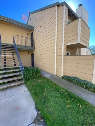 Photo #4: 221137943 Listing