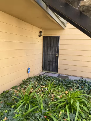 Photo #6: 221137943 Listing