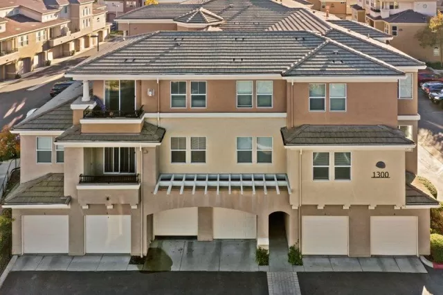 MLS: 221138236 Condo For Sale