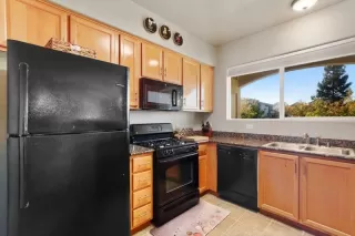 Photo #3: 221138236 Listing