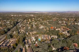 Photo #3: 221138307 Listing