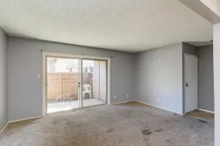 Photo #6: 221138592 Listing