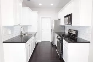 Photo #1: 221138751 Listing