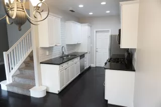 Photo #5: 221138751 Listing