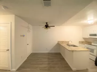 Photo #2: 221139299 Listing