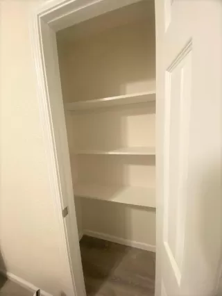 Photo #4: 221139299 Listing