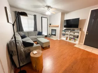 Photo #5: 221139352 Listing