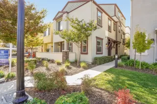 Photo #1: 221139508 Listing