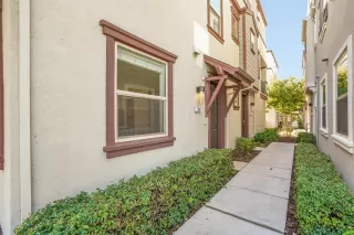 Photo #2: 221139508 Listing