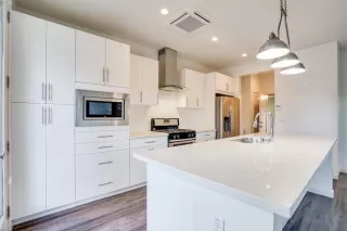 Photo #5: 221139508 Listing