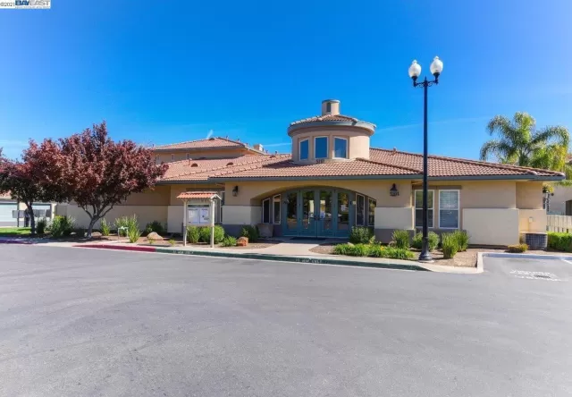 MLS: 221139590 Condo For Sale
