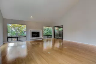Photo #2: 221140310 Listing 