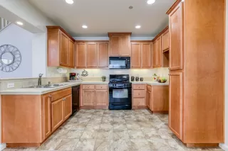 Photo #1: 221140516 Listing 