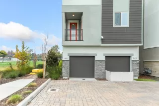 Photo #3: 221140586 Listing